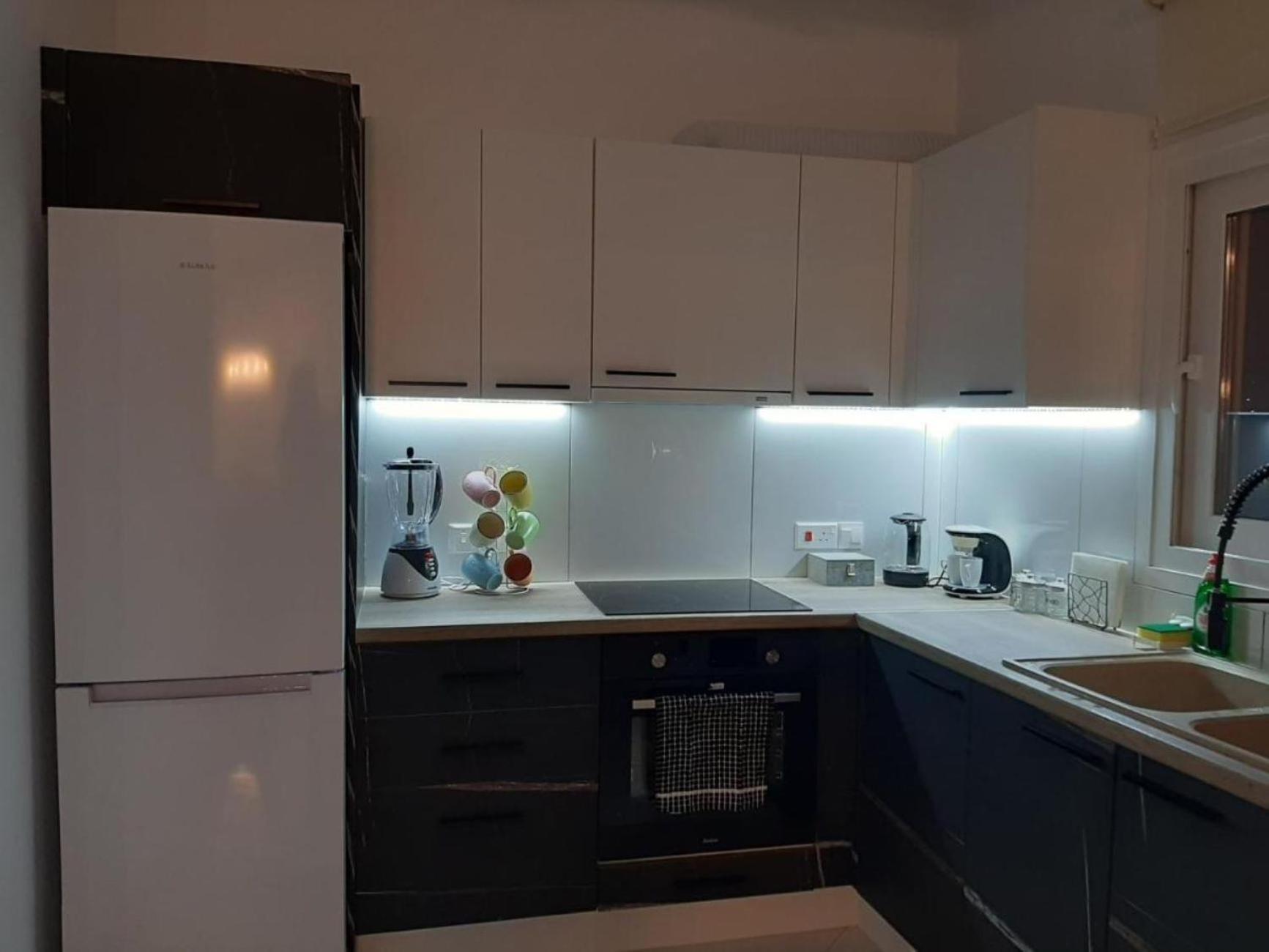 H&O Boulevard Breeze Apartment! بافوس المظهر الخارجي الصورة