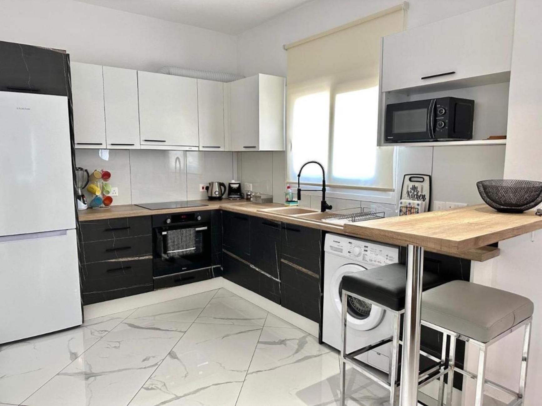 H&O Boulevard Breeze Apartment! بافوس المظهر الخارجي الصورة