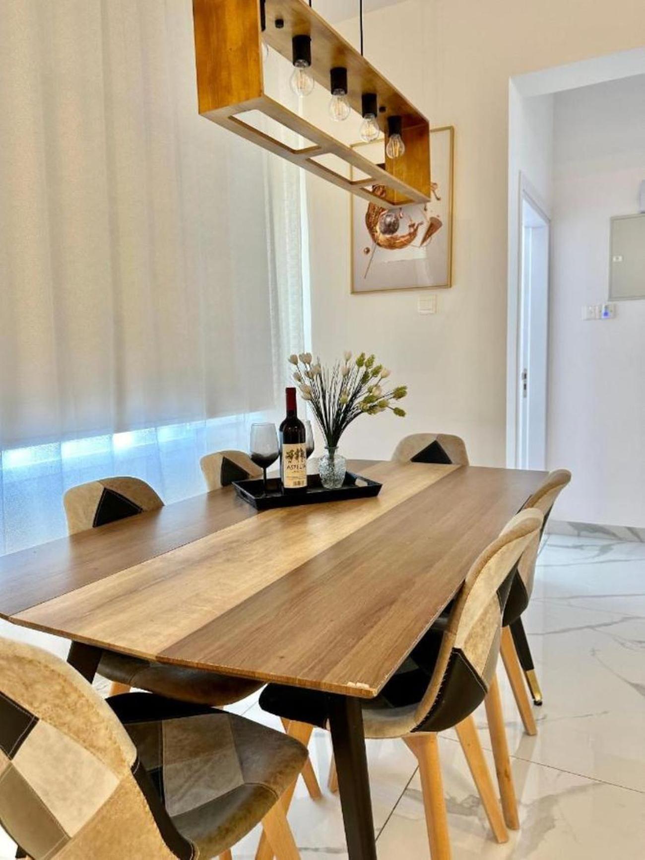 H&O Boulevard Breeze Apartment! بافوس المظهر الخارجي الصورة